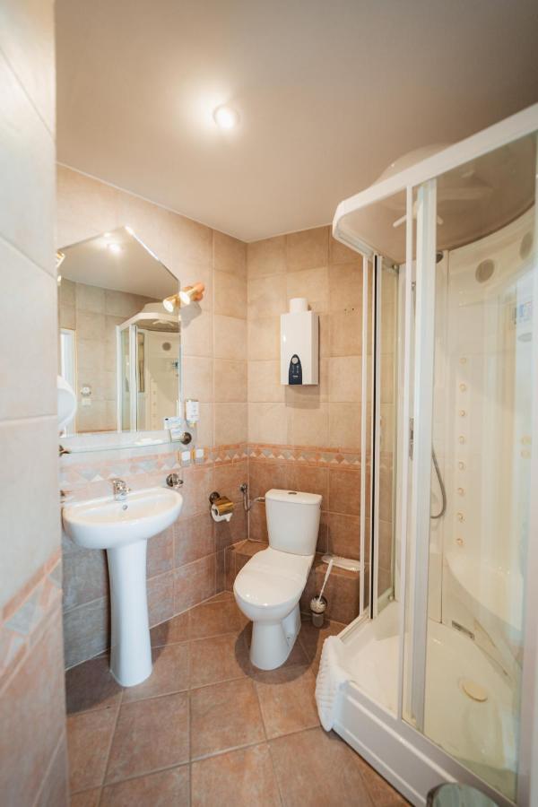 Elita Hotel & Restauracja Iwonicz-Zdrój Dış mekan fotoğraf