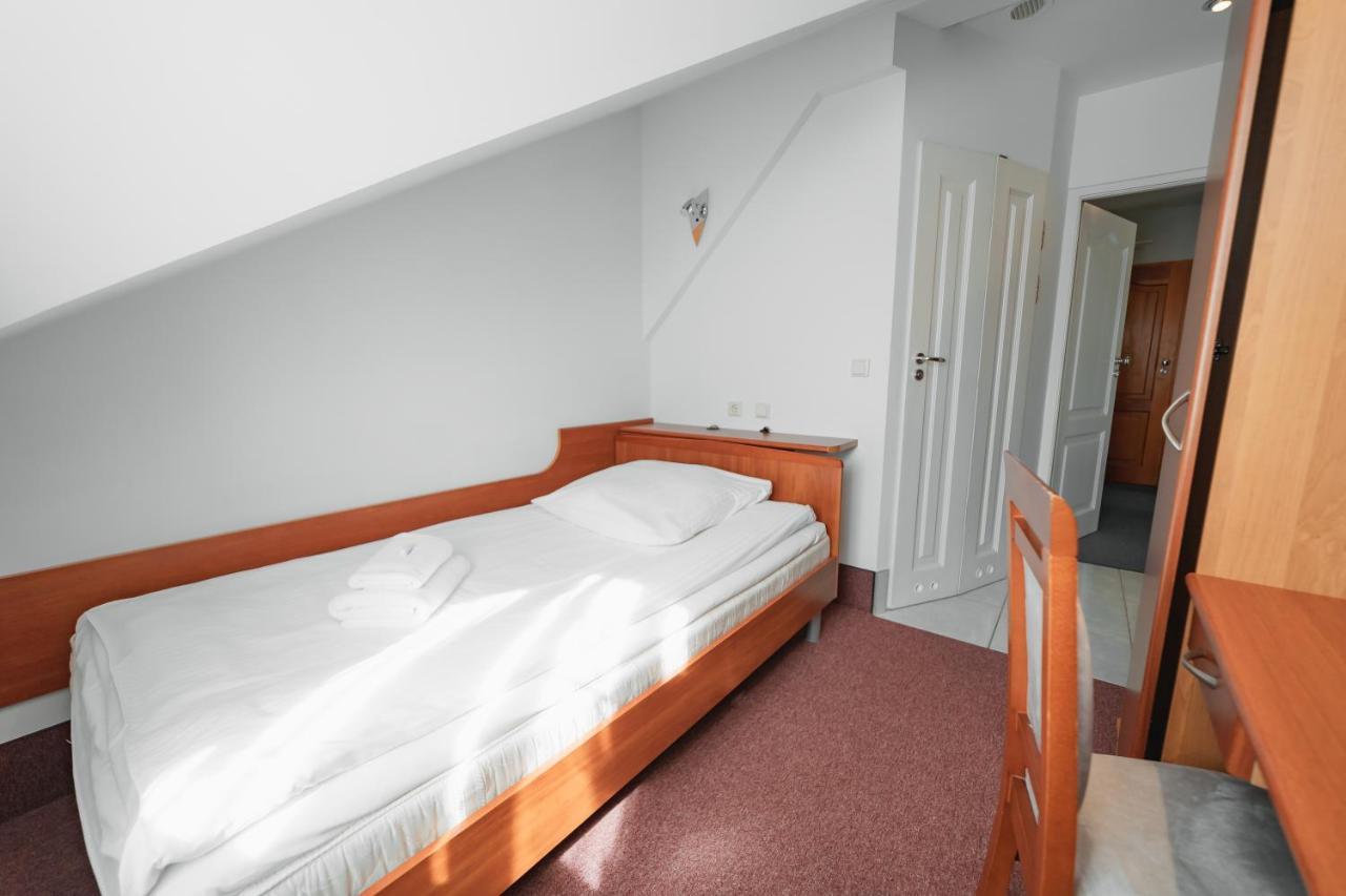 Elita Hotel & Restauracja Iwonicz-Zdrój Dış mekan fotoğraf