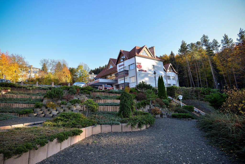 Elita Hotel & Restauracja Iwonicz-Zdrój Dış mekan fotoğraf